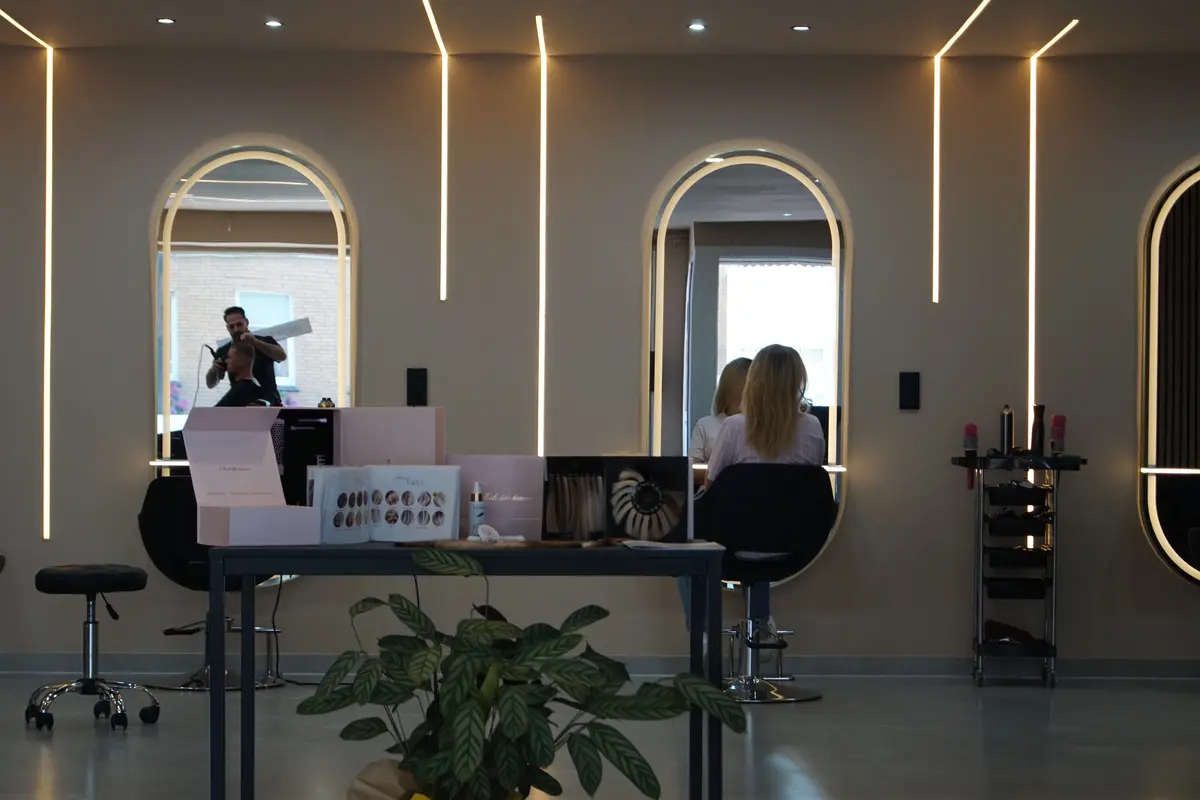 Elegante Damenfrisur - Hairloft Loxstedt