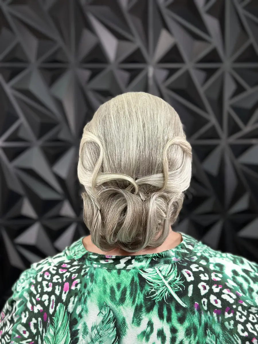 Professioneller Haarschnitt mit individuellem Styling